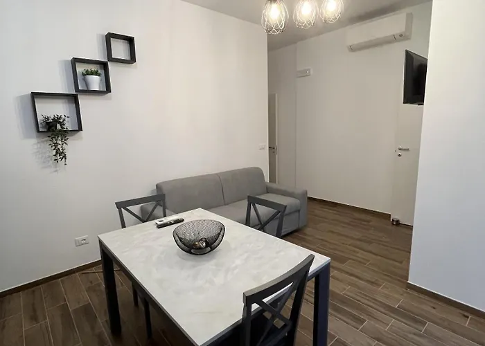 River View - Twa Daire *