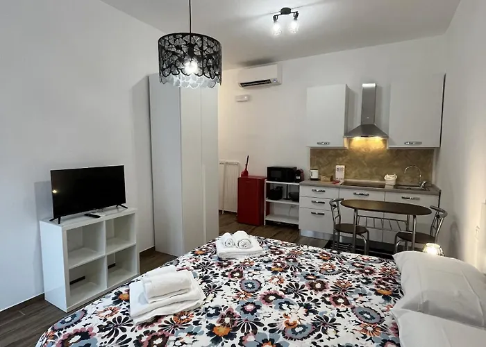 River View - Twa Daire *